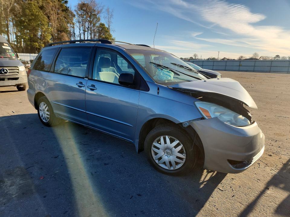 2005 Toyota Sienna ce