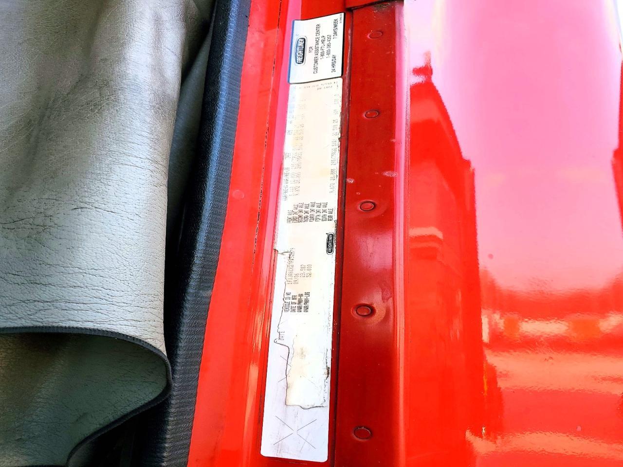 2007 Freightliner Columbia 120 Semi Truck