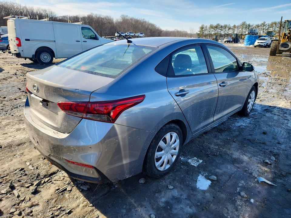 2022 Hyundai Accent se