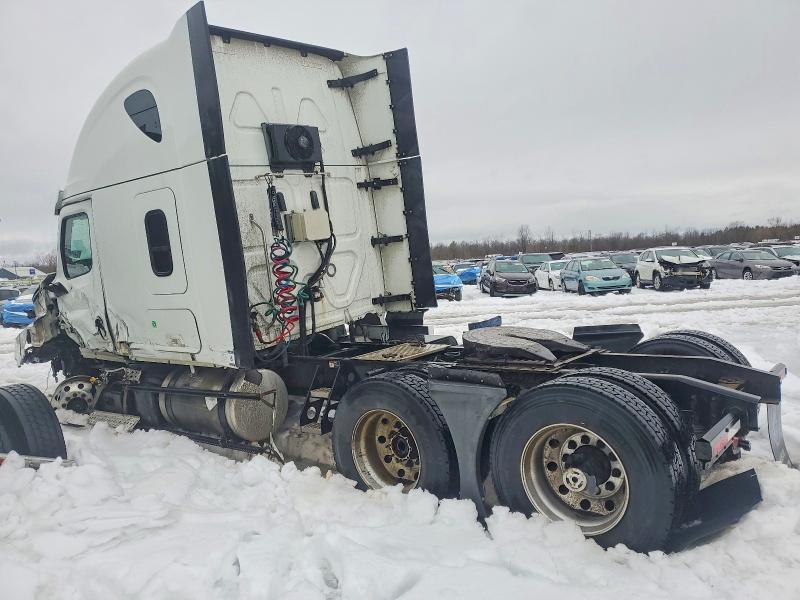 2020 Freigliner 2020 Freightliner Cascadia 125 Semi Truck