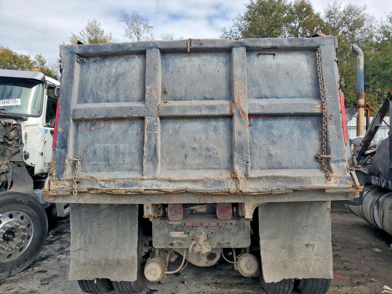1994 Freightliner Convention Dump Truck