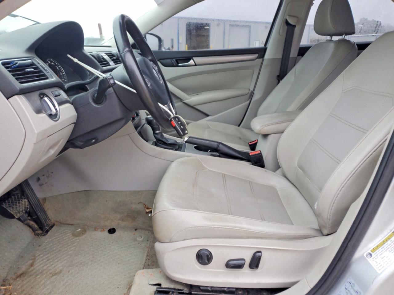 2014 Volkswagen Passat se