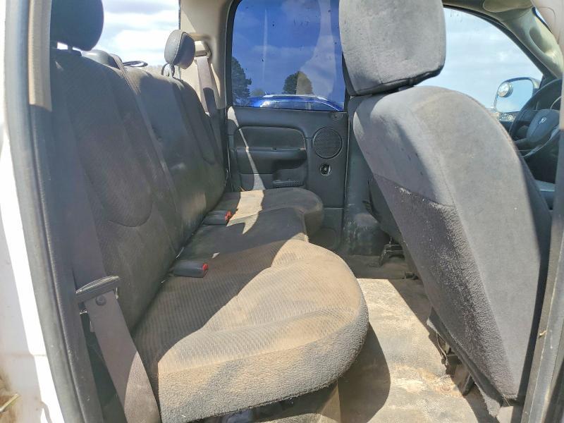 2004 Dodge RAM 2500 ST