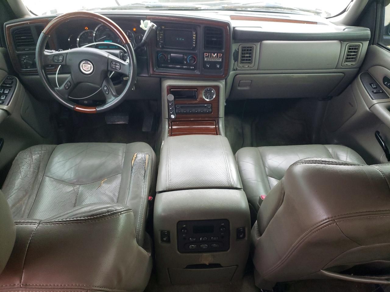 2004 Cadillac Escalade Luxury