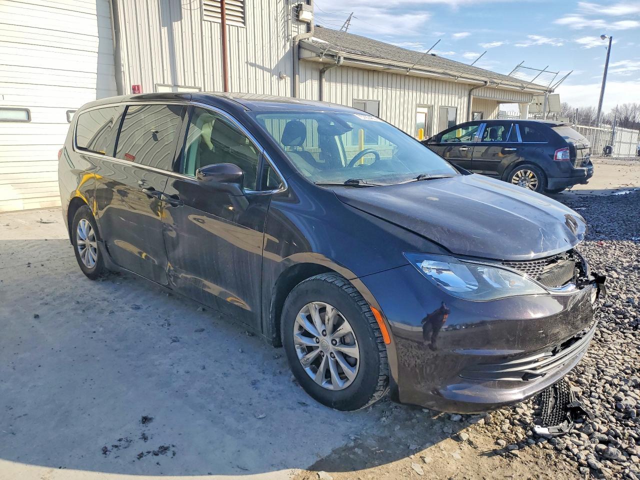 2017 Chrysler Pacifica Touring