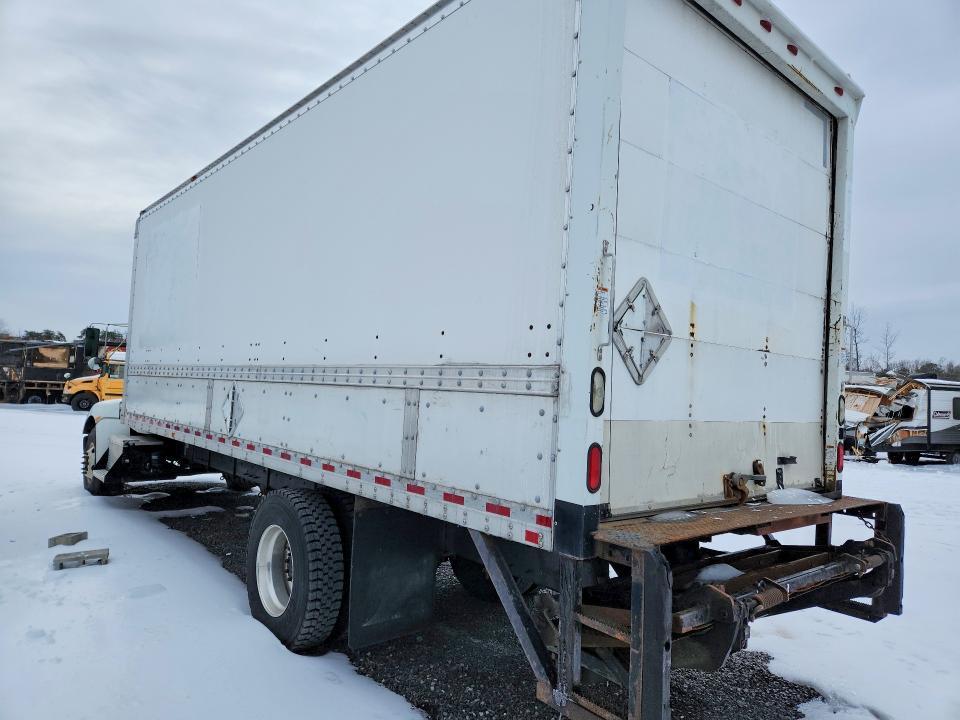 2016 Kenworth T300 BOX Truck