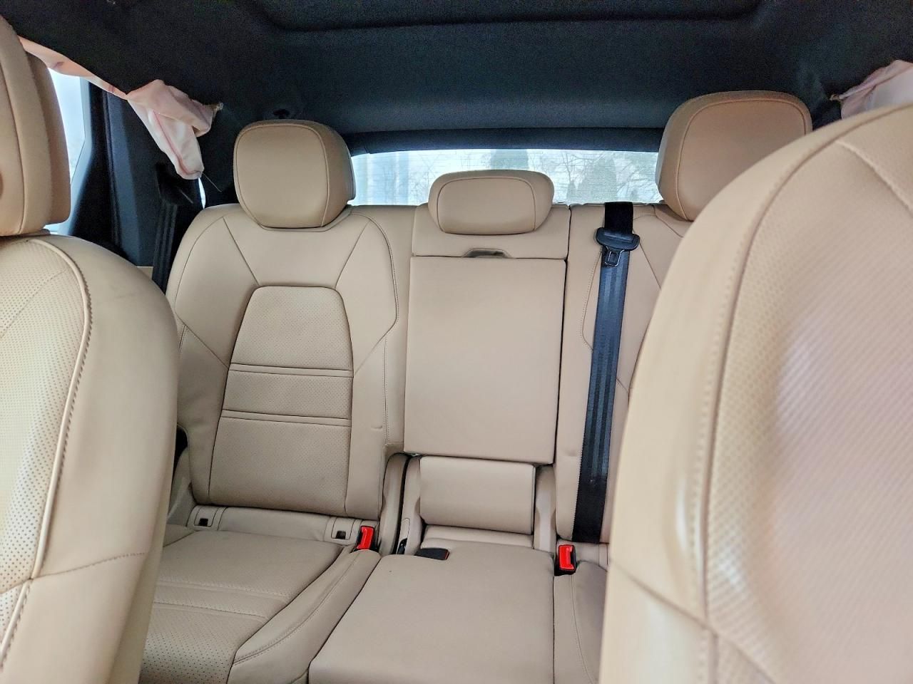 2023 Porsche Cayenne Base