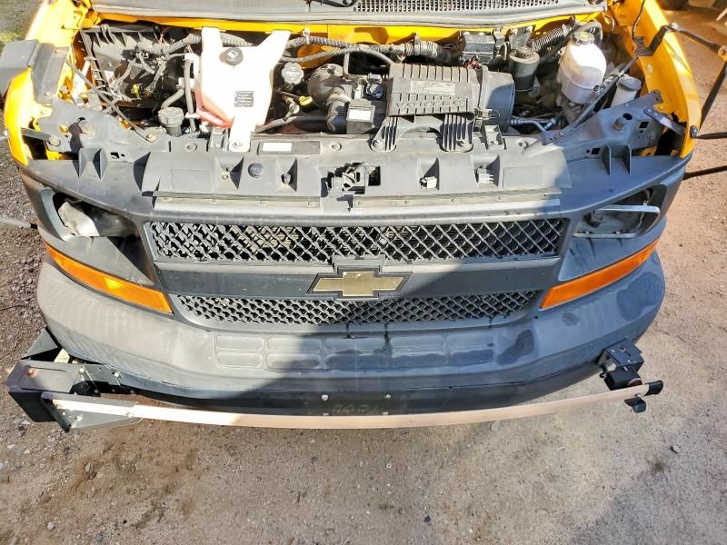 2016 Chevrolet 2016 Collins Bantam G4500-school bus