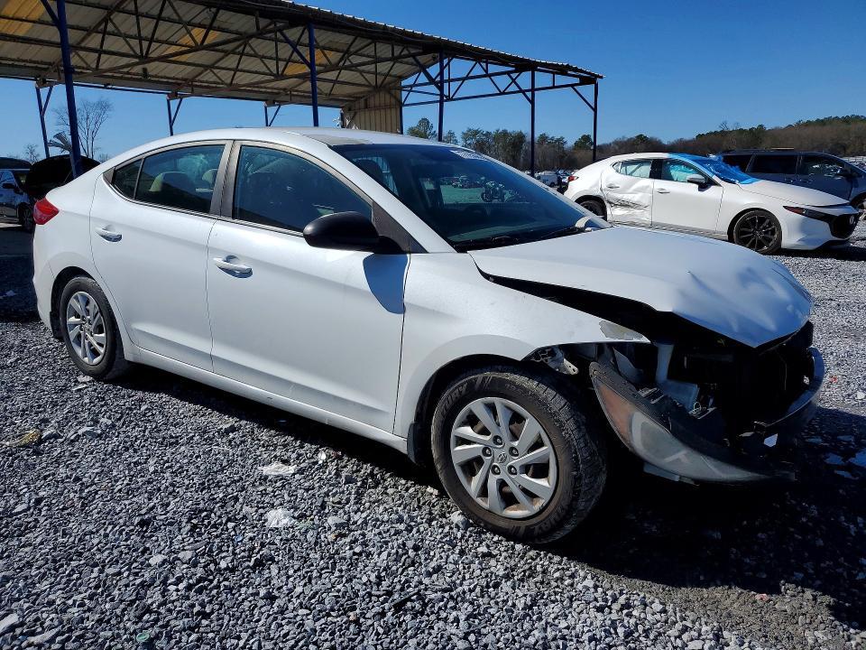 2018 Hyundai Elantra se