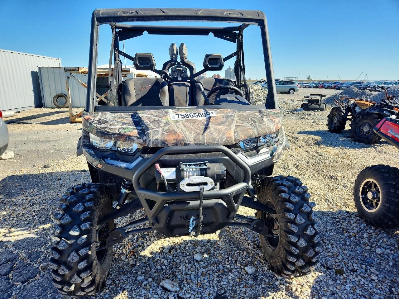 2024 Can-Am Defender X MR HD10