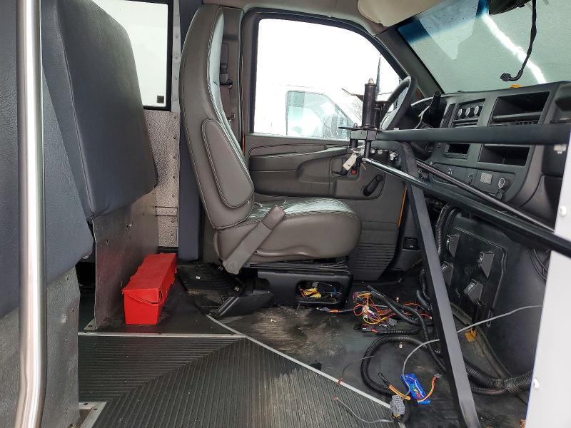 2015 Coll 2014 Collins Bantam G3500-School Bus