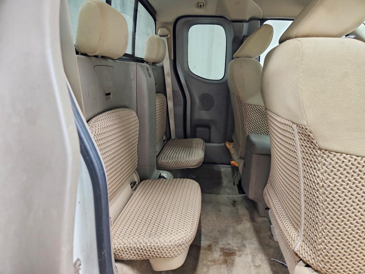 2017 Nissan Frontier sv