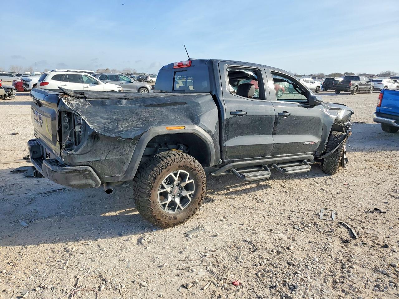 2024 GMC Canyon AT4X