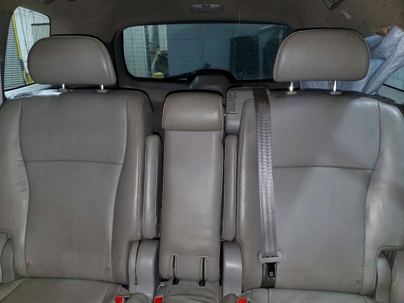 2013 Toyota Highlander se