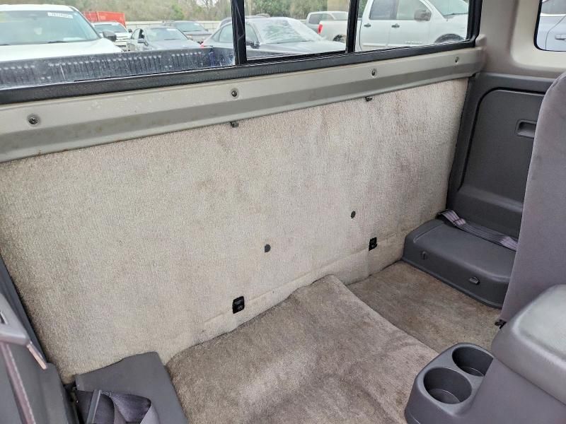 2000 Nissan Frontier King cab xe