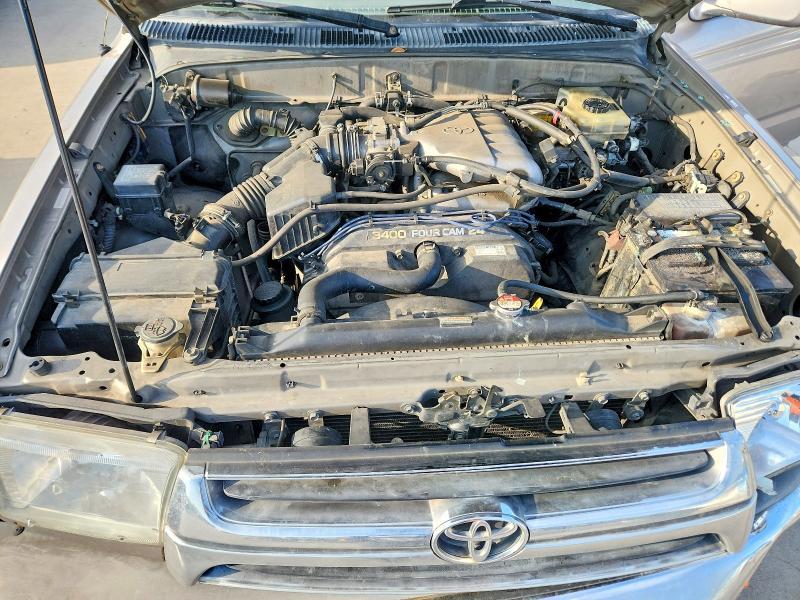 2002 Toyota 4runner SR5