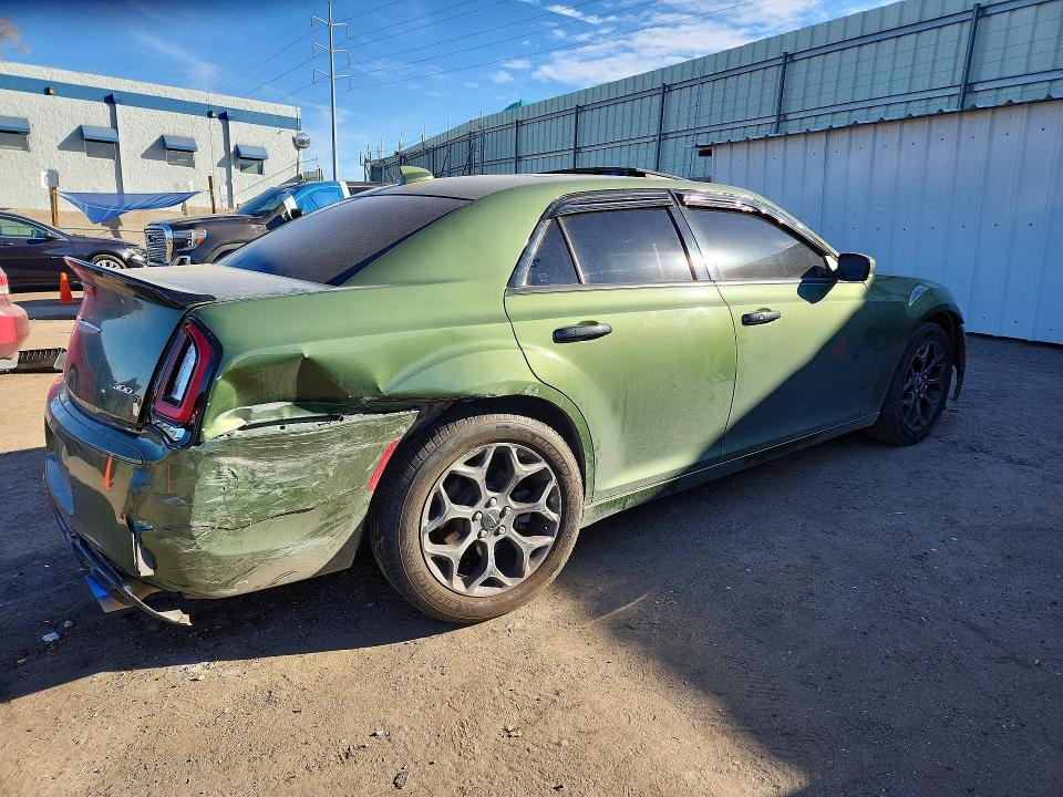 2018 Chrysler 300 s