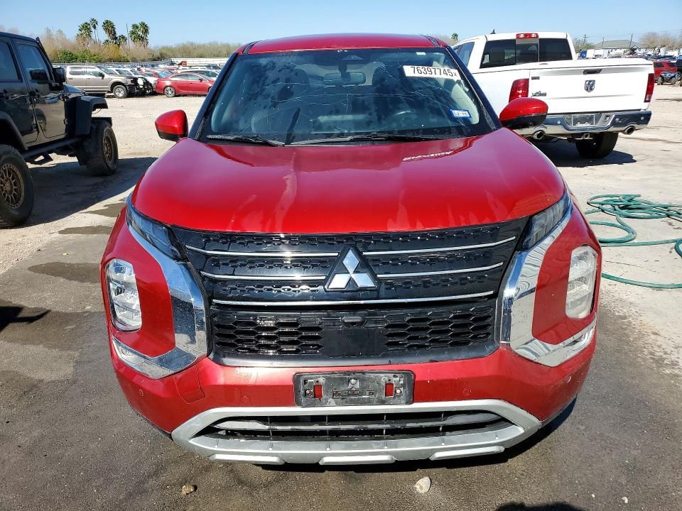2022 Mitsubishi Outlander se