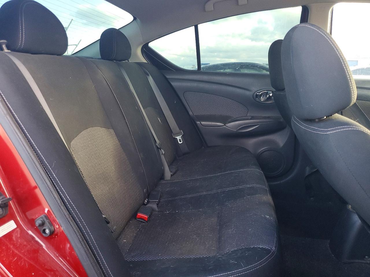 2015 Nissan Versa s