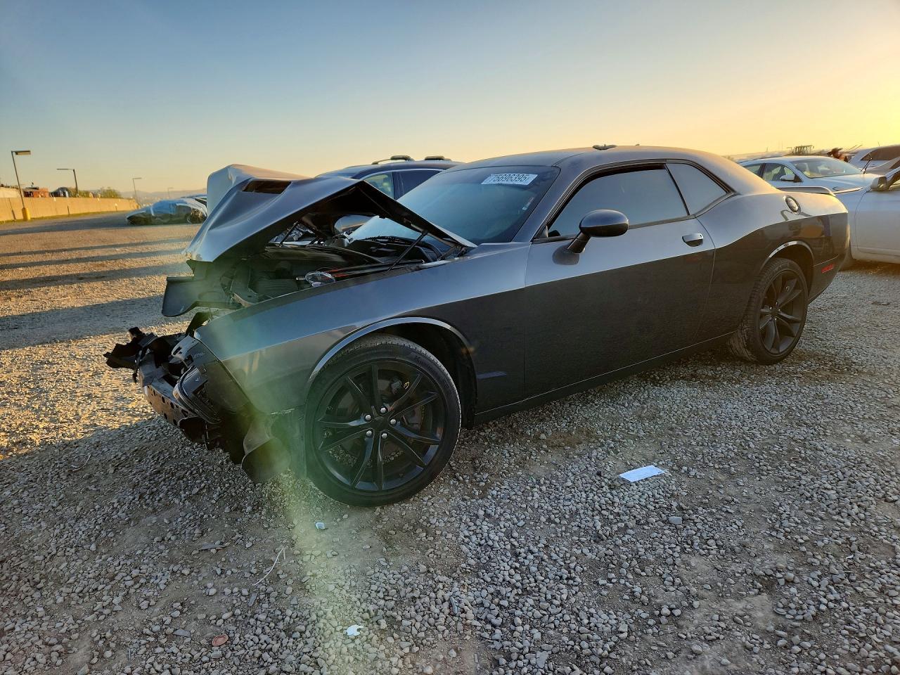 2016 Dodge Challenger sxt