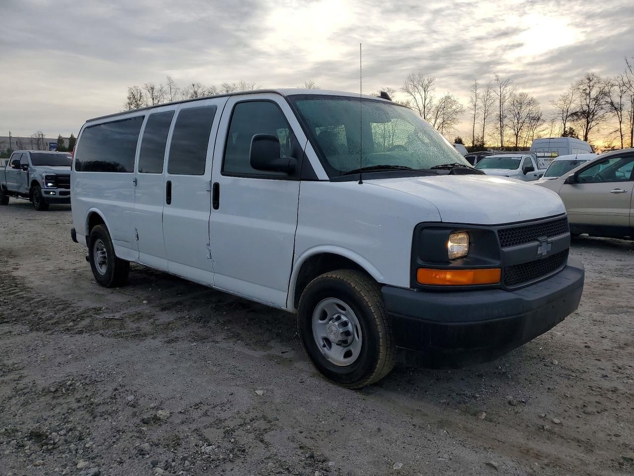 2017 Chevrolet Express G3500 LS