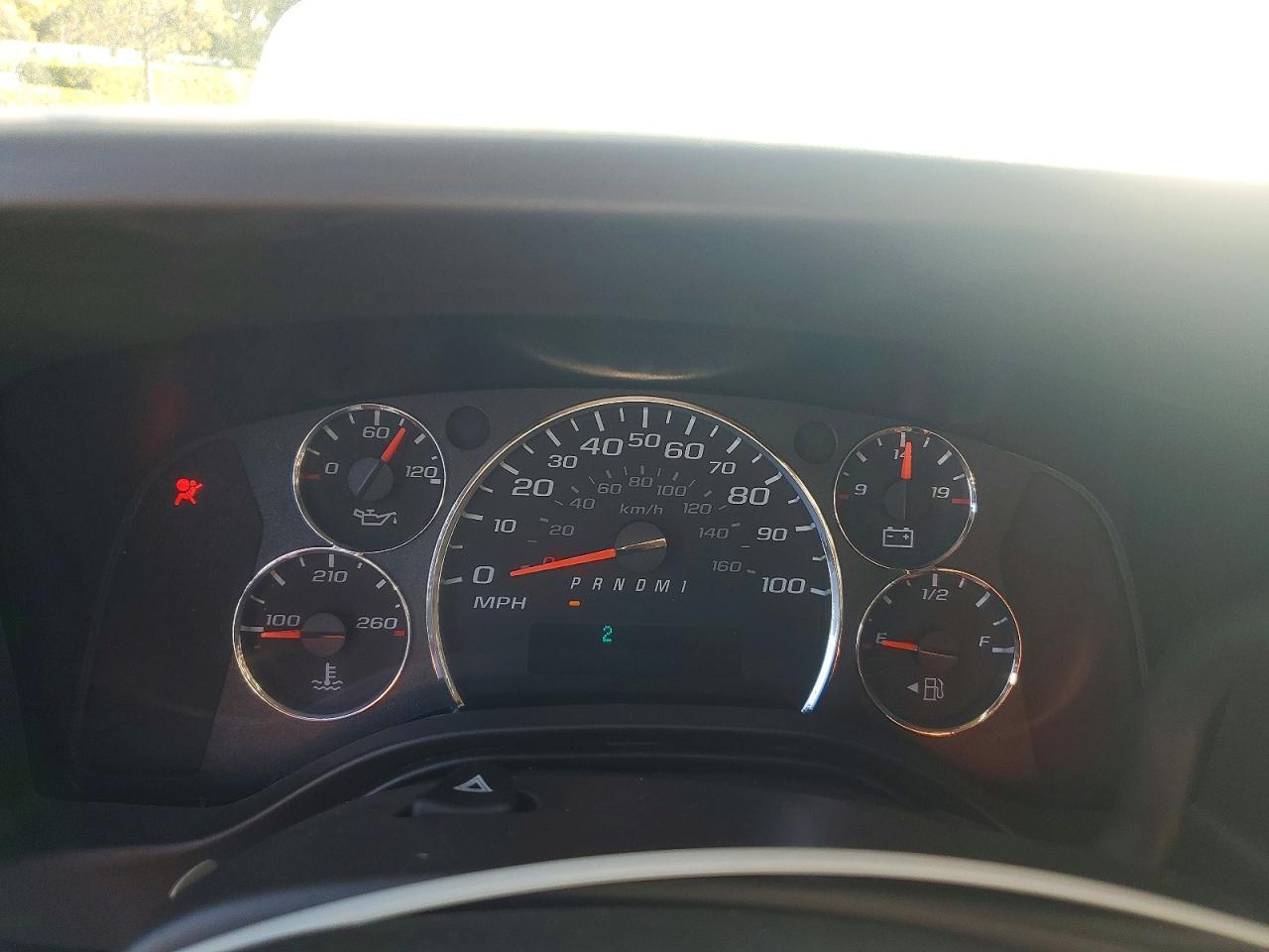 2025 Chevrolet Express G2500