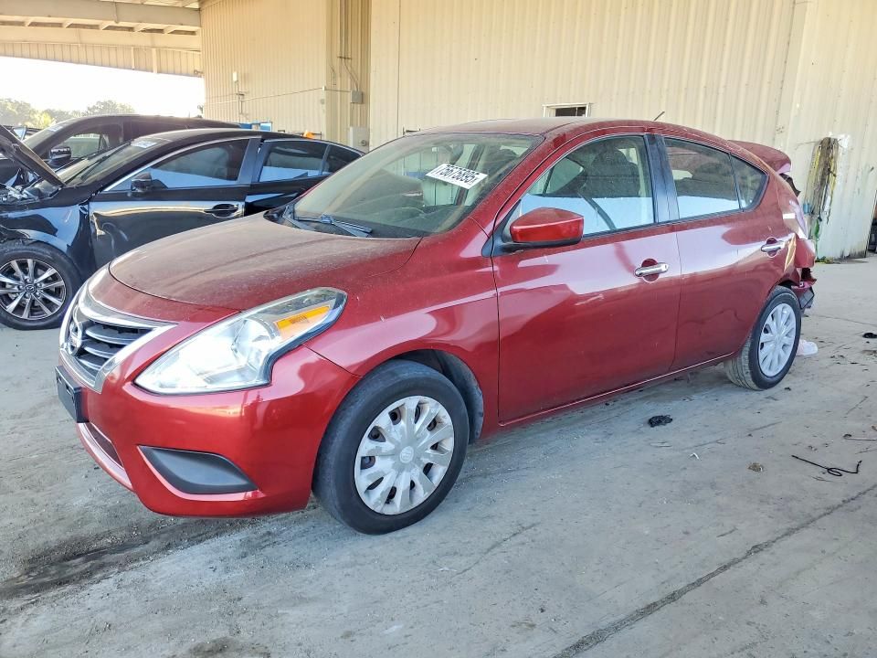 2016 Nissan Versa s