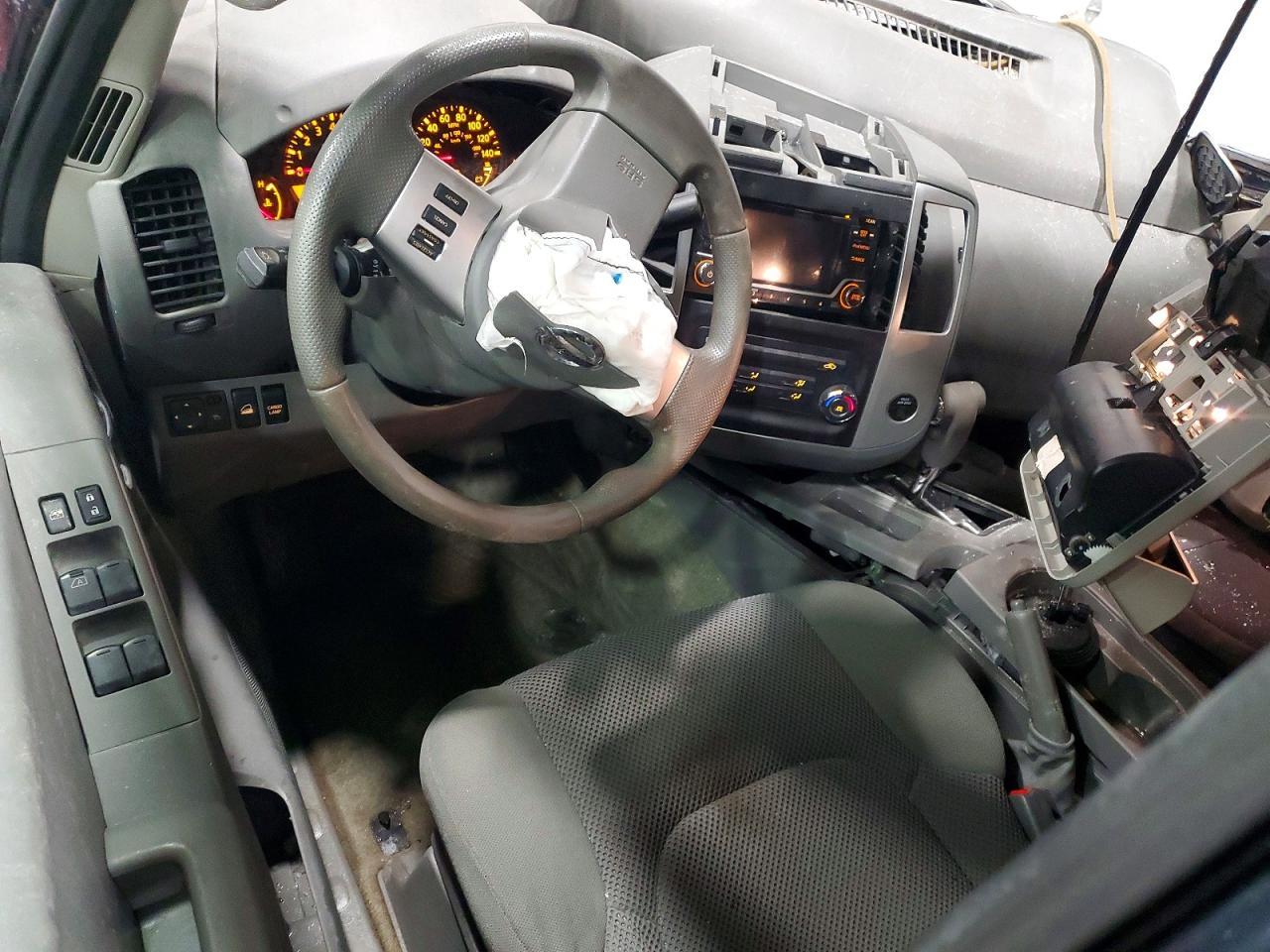 2017 Nissan Frontier SV