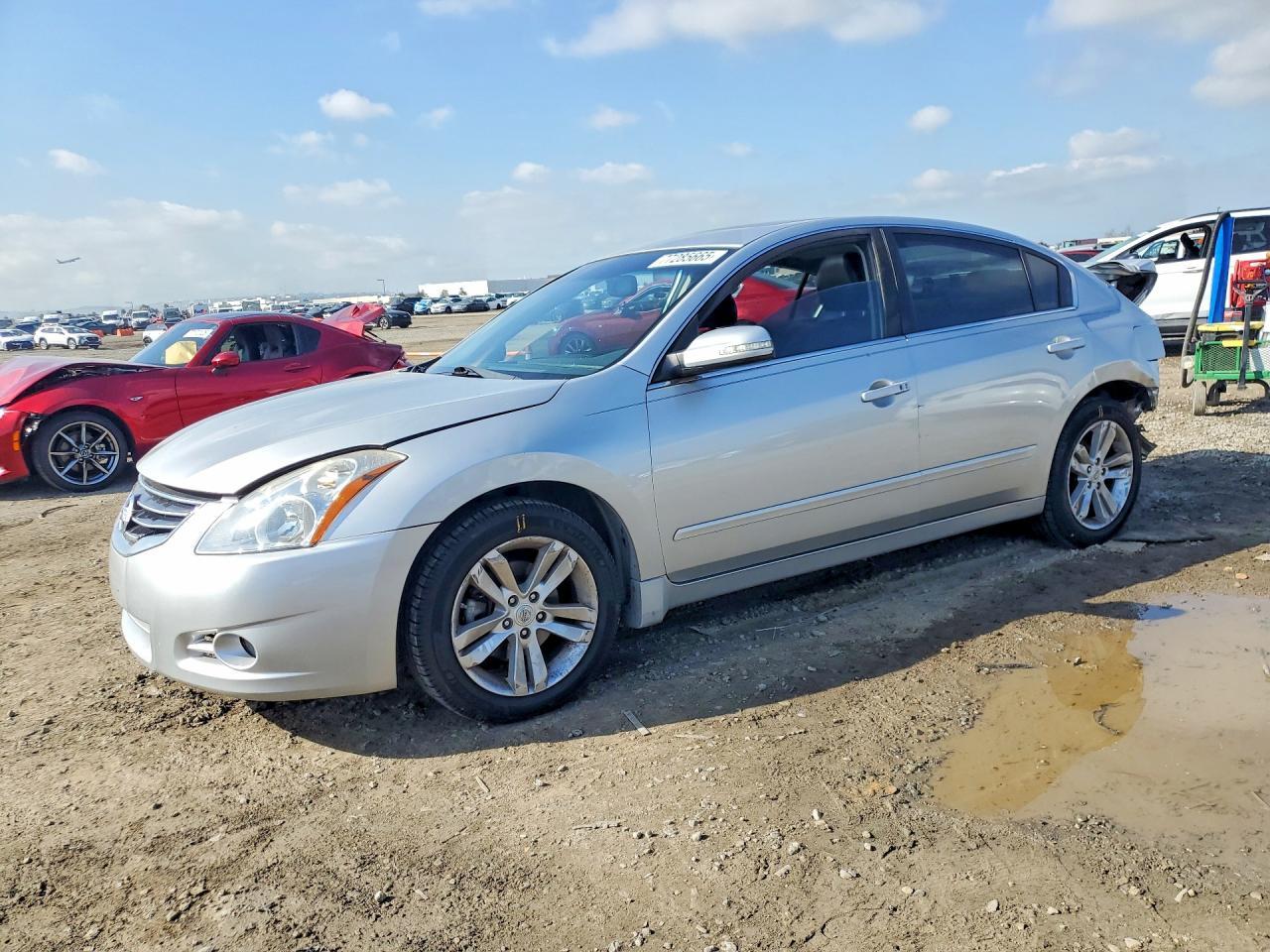2012 Nissan Altima 3.5 sr