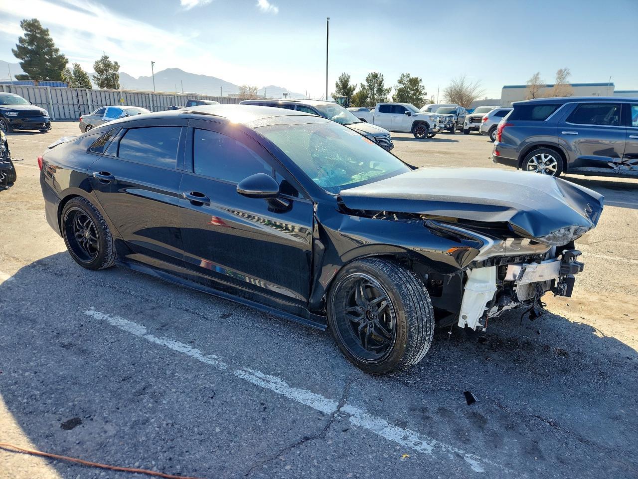 2023 KIA K5