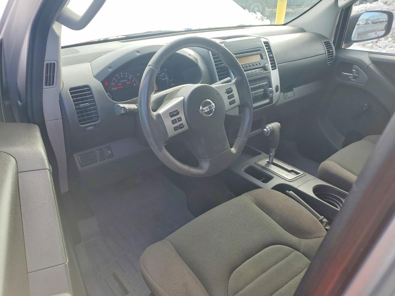 2016 Nissan Frontier s