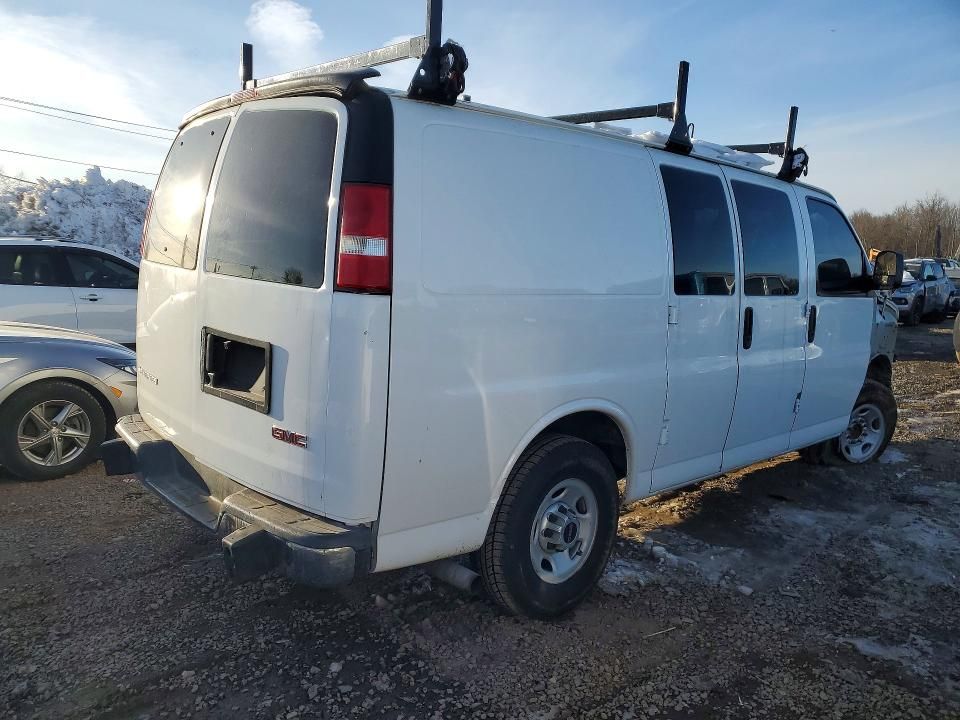 2016 GMC Savana 2500 Cargo Utility / Service van