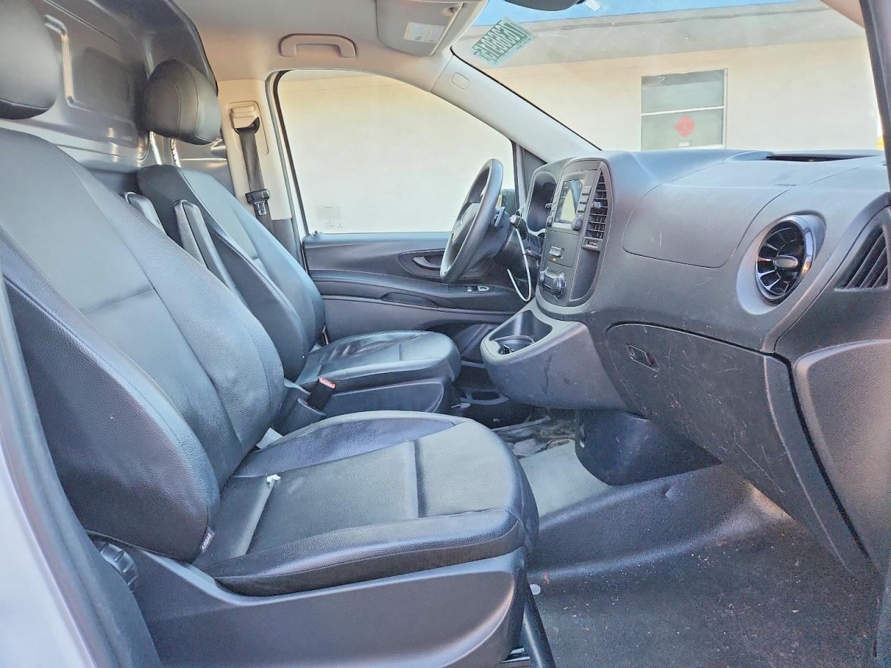 2022 Mercedes-Benz Metris