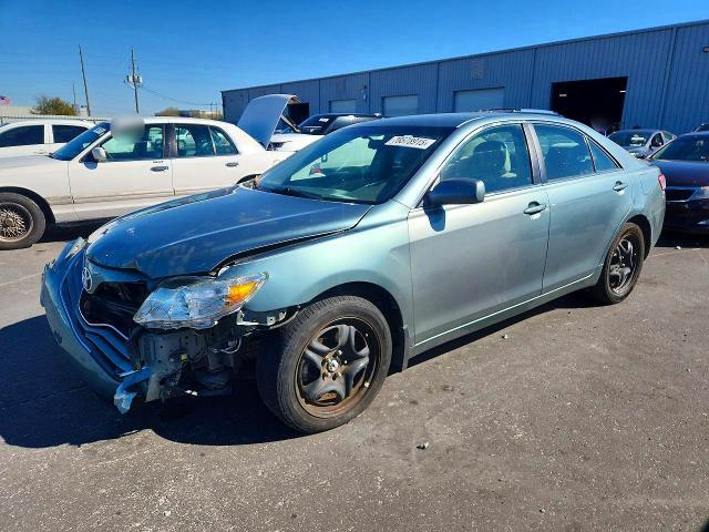 2011 Toyota Camry le
