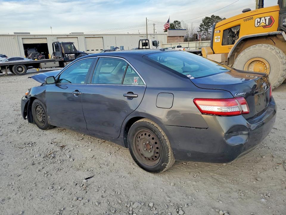 2010 Toyota Camry le