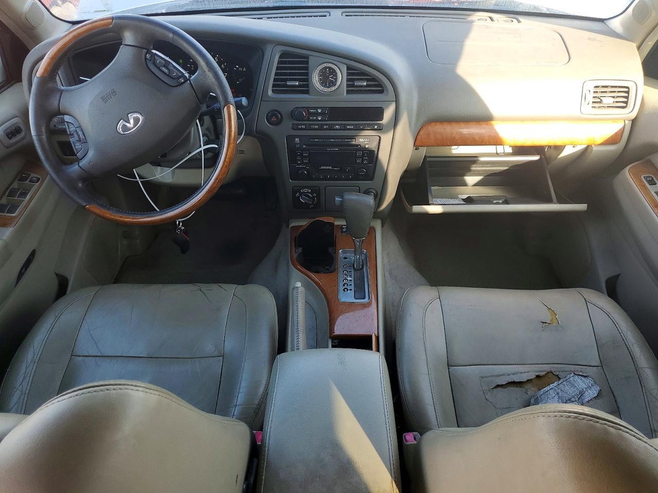 2002 Infiniti QX4