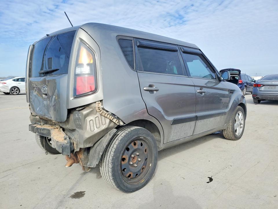 2011 KIA Soul +