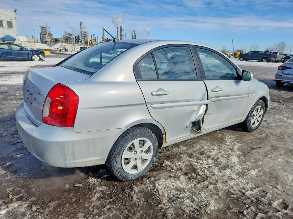 2010 Hyundai Accent gls