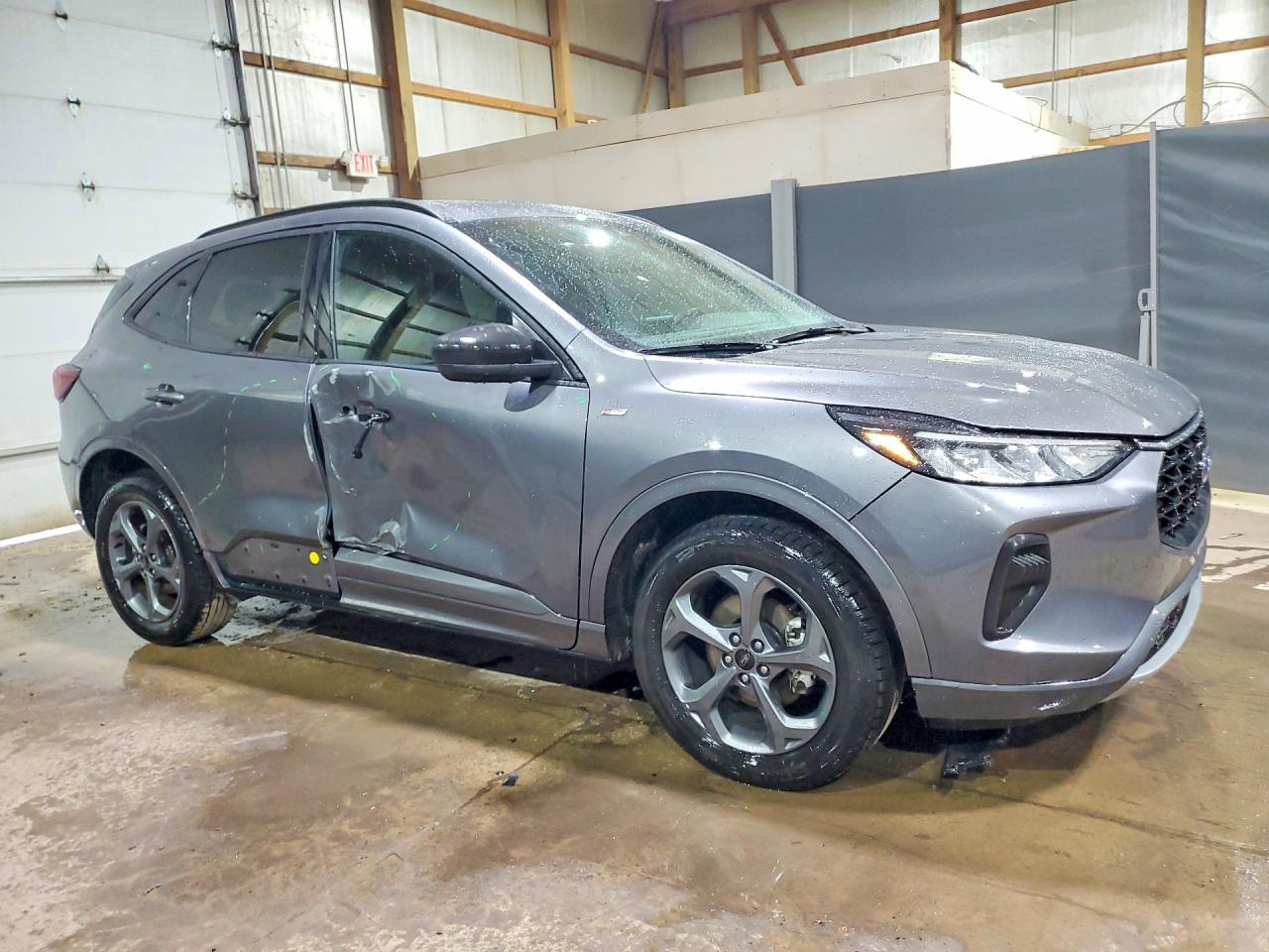 2024 Ford Escape st Line