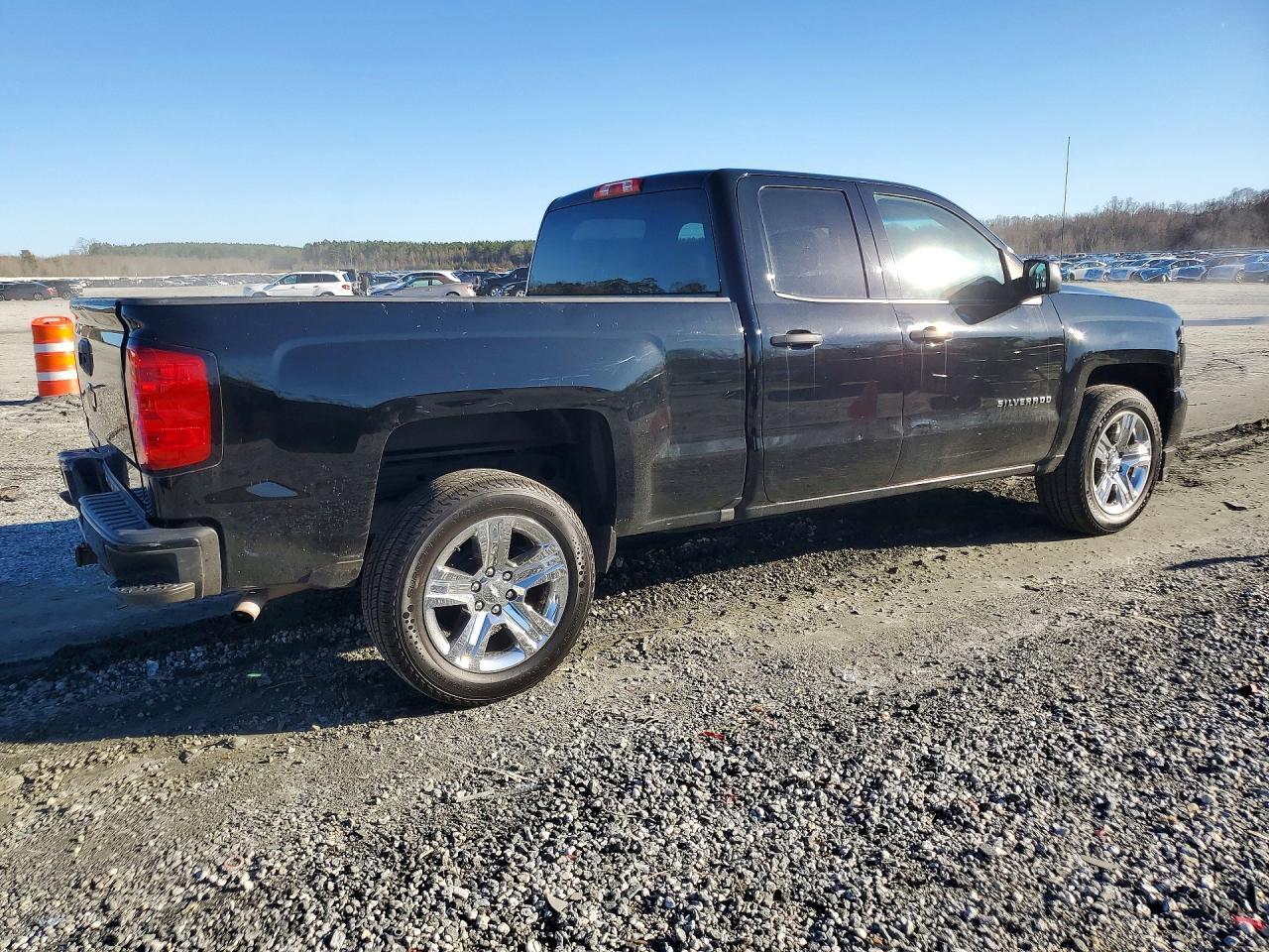 2016 Chevrolet Silverado C1500 Custom