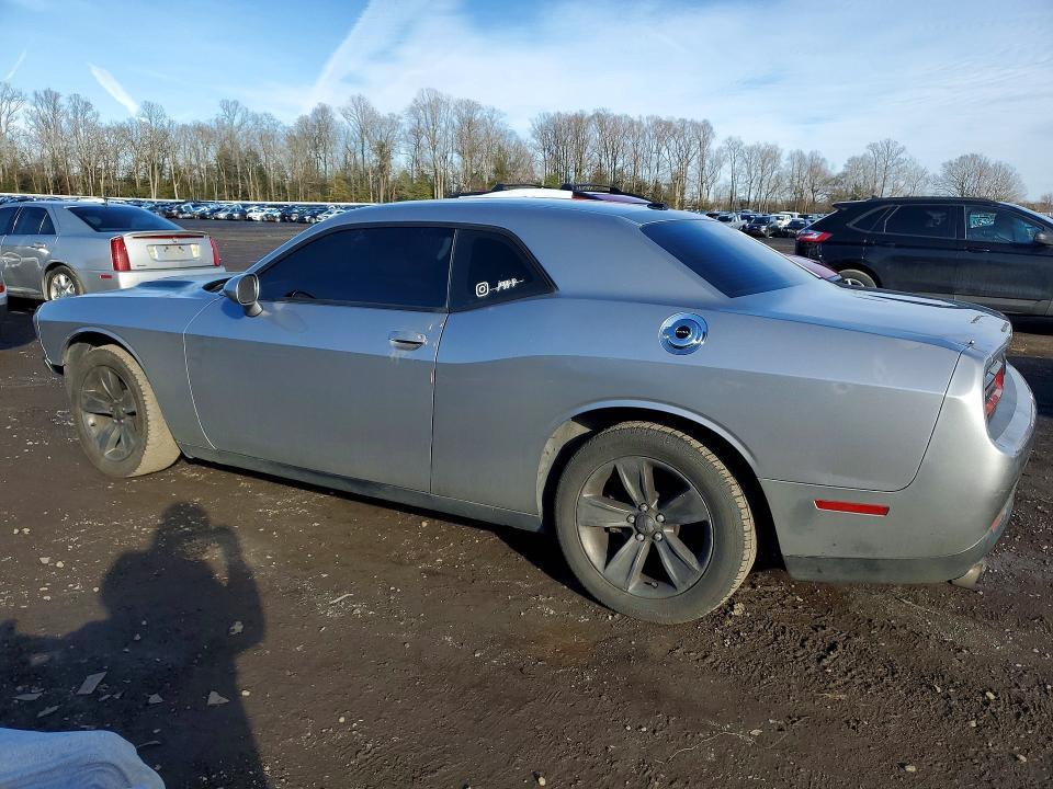 2016 Dodge Challenger sxt