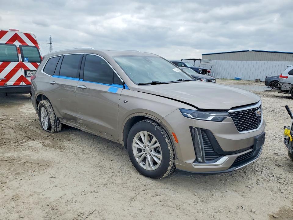 2022 Cadillac XT6 Luxury