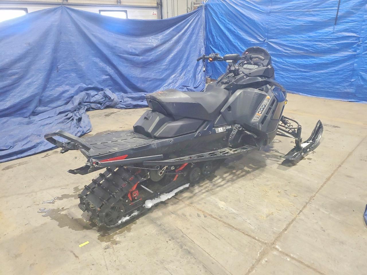 2022 Skidoo Renegade X