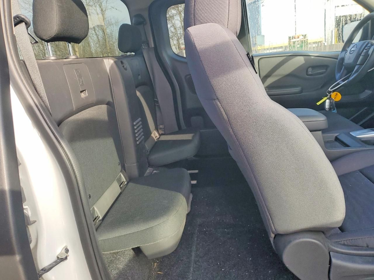 2023 Nissan Frontier s