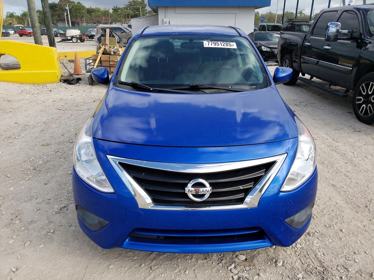 2015 Nissan Versa s