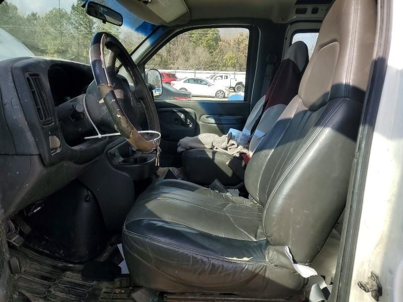 2001 GMC Savana G2500