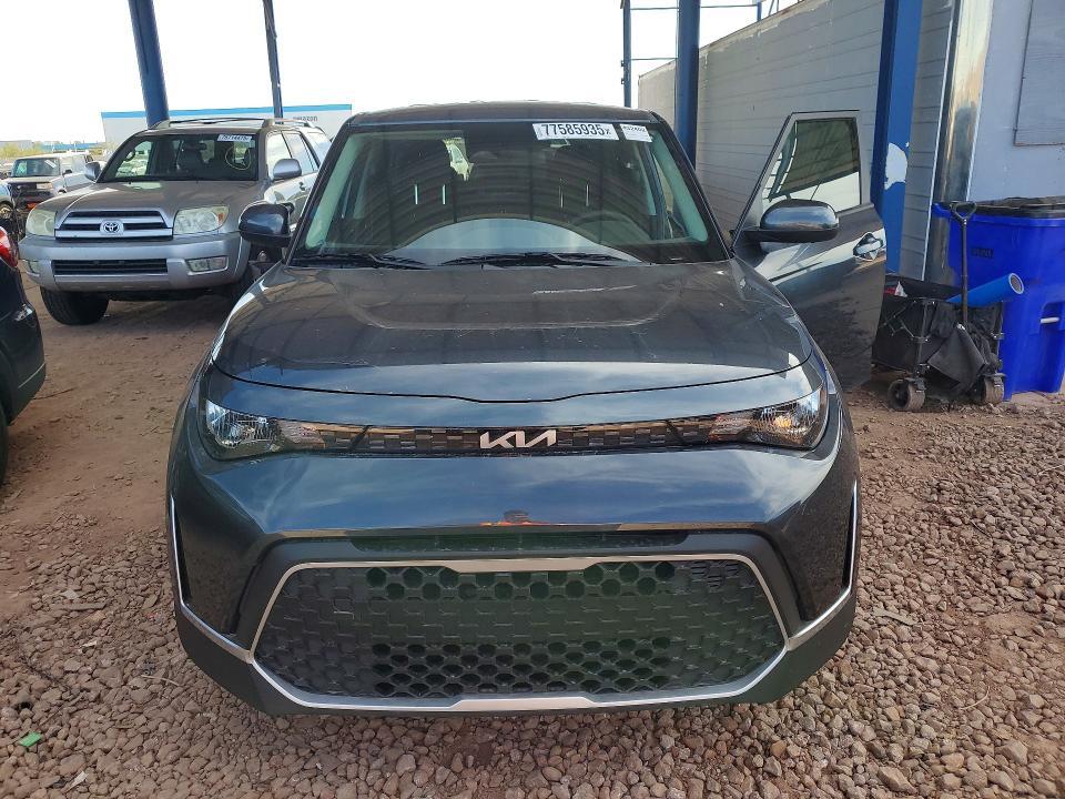 2025 KIA Soul lx