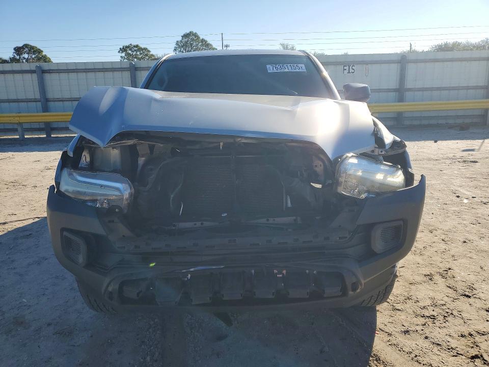 2017 Toyota Tacoma sr