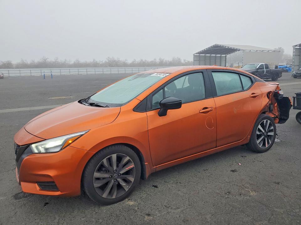 2022 Nissan Versa sr
