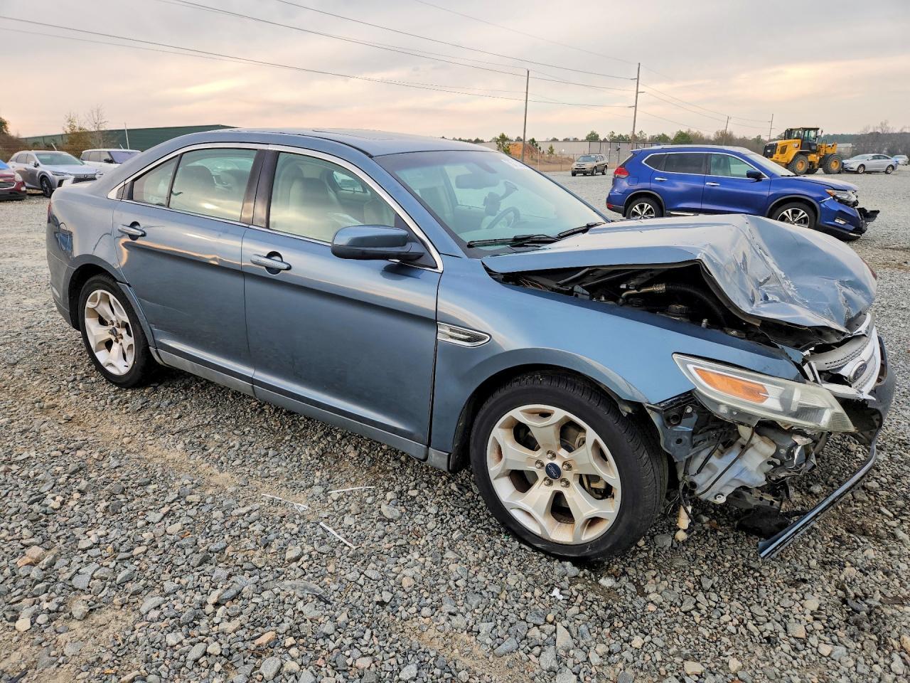 2010 Ford Taurus sel